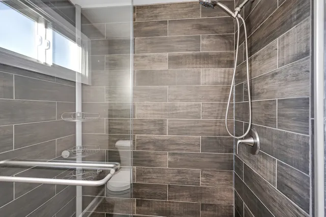 $3,800 | 3225 Illinois Road, Wilmette, IL 60091