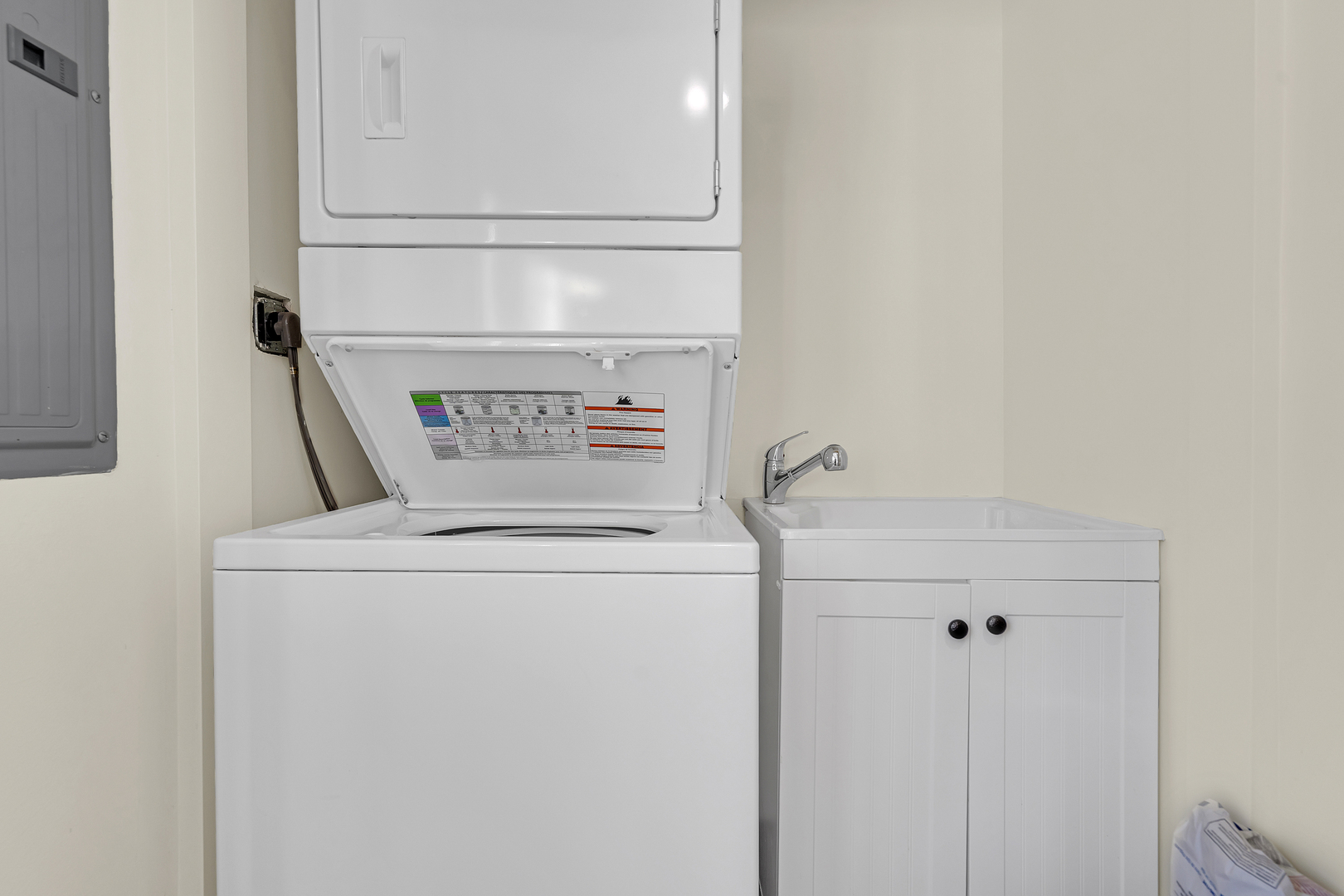 3225 Illinois Road Wilmette, IL 60091 - Photo 10 of 22 a utility room with dryer and washer