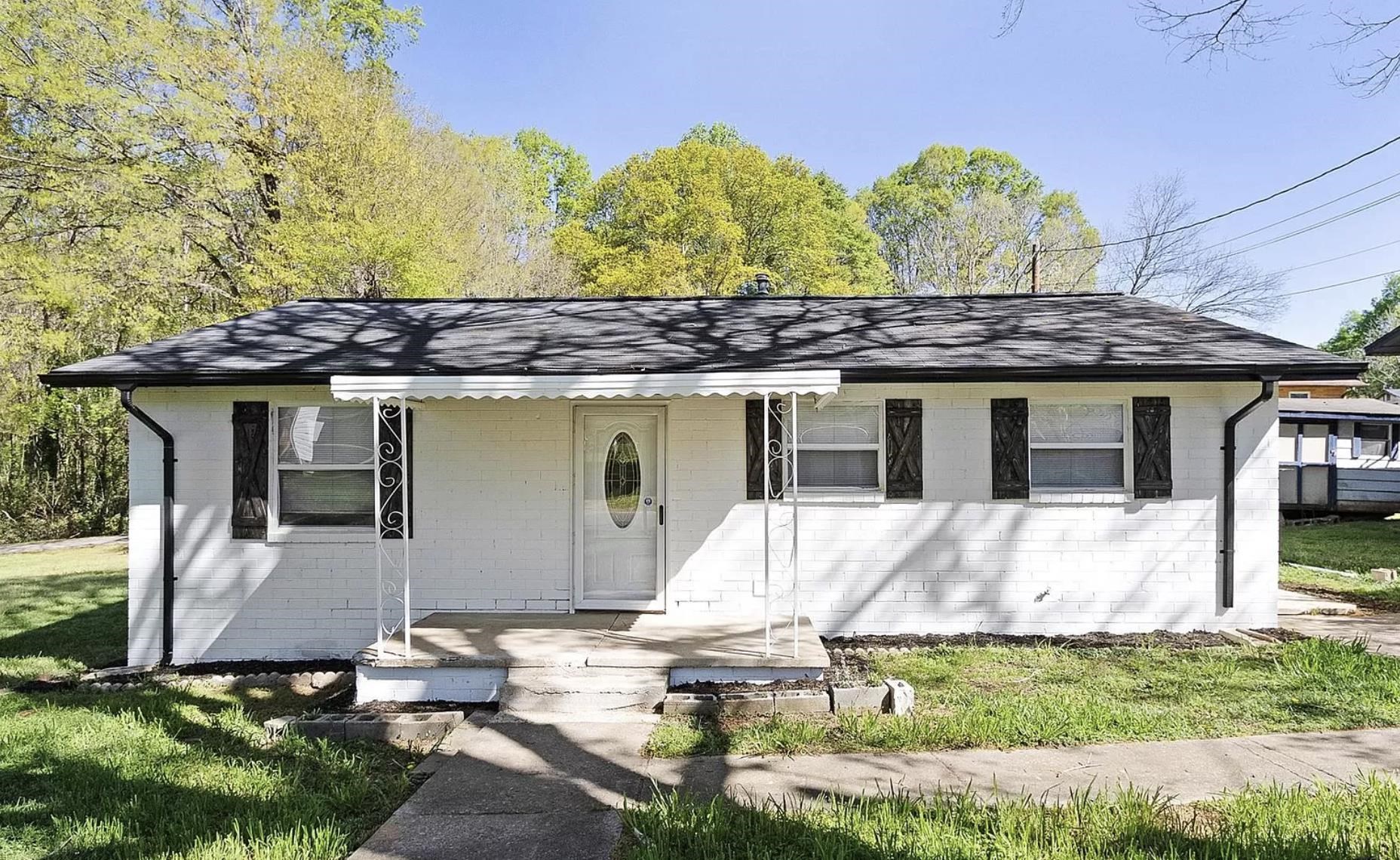 611 Gardner Street Gaffney, SC 29341 - Photo 1 of 27