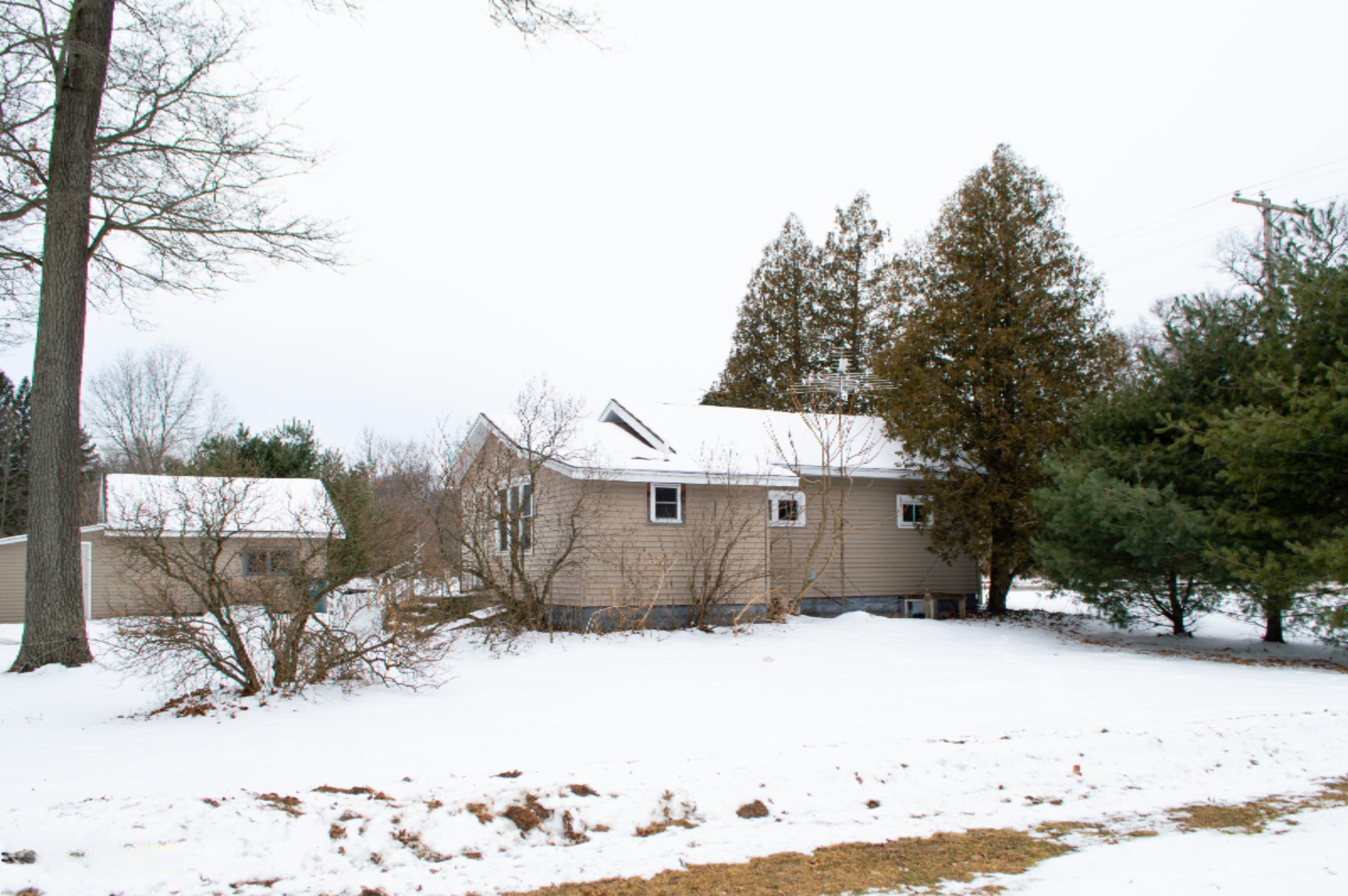 265 West River Road Muskegon, MI 49445 - Photo 28 of 32 Exterior Side