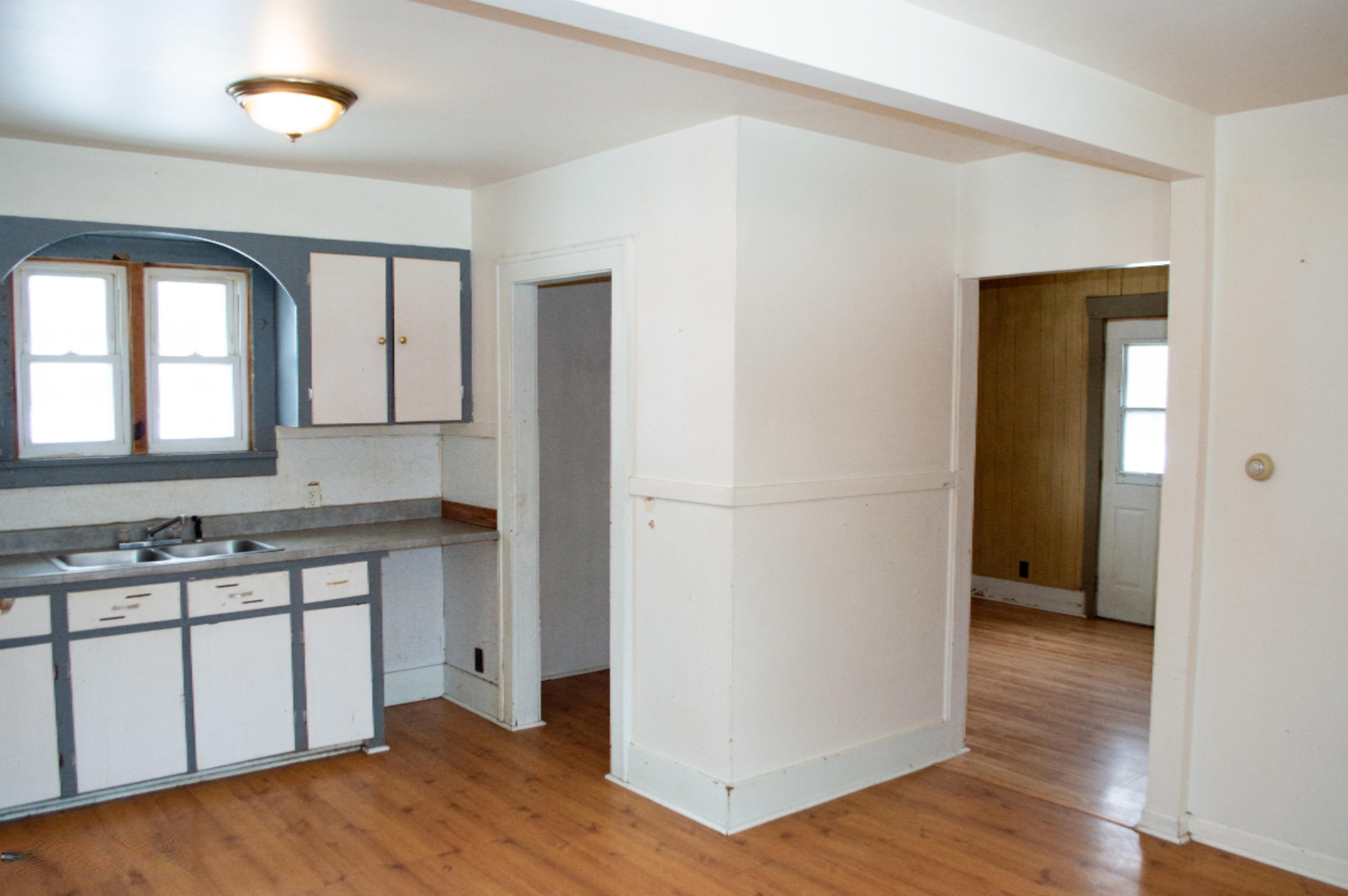 265 West River Road Muskegon, MI 49445 - Photo 6 of 32 Kitchen / Dining