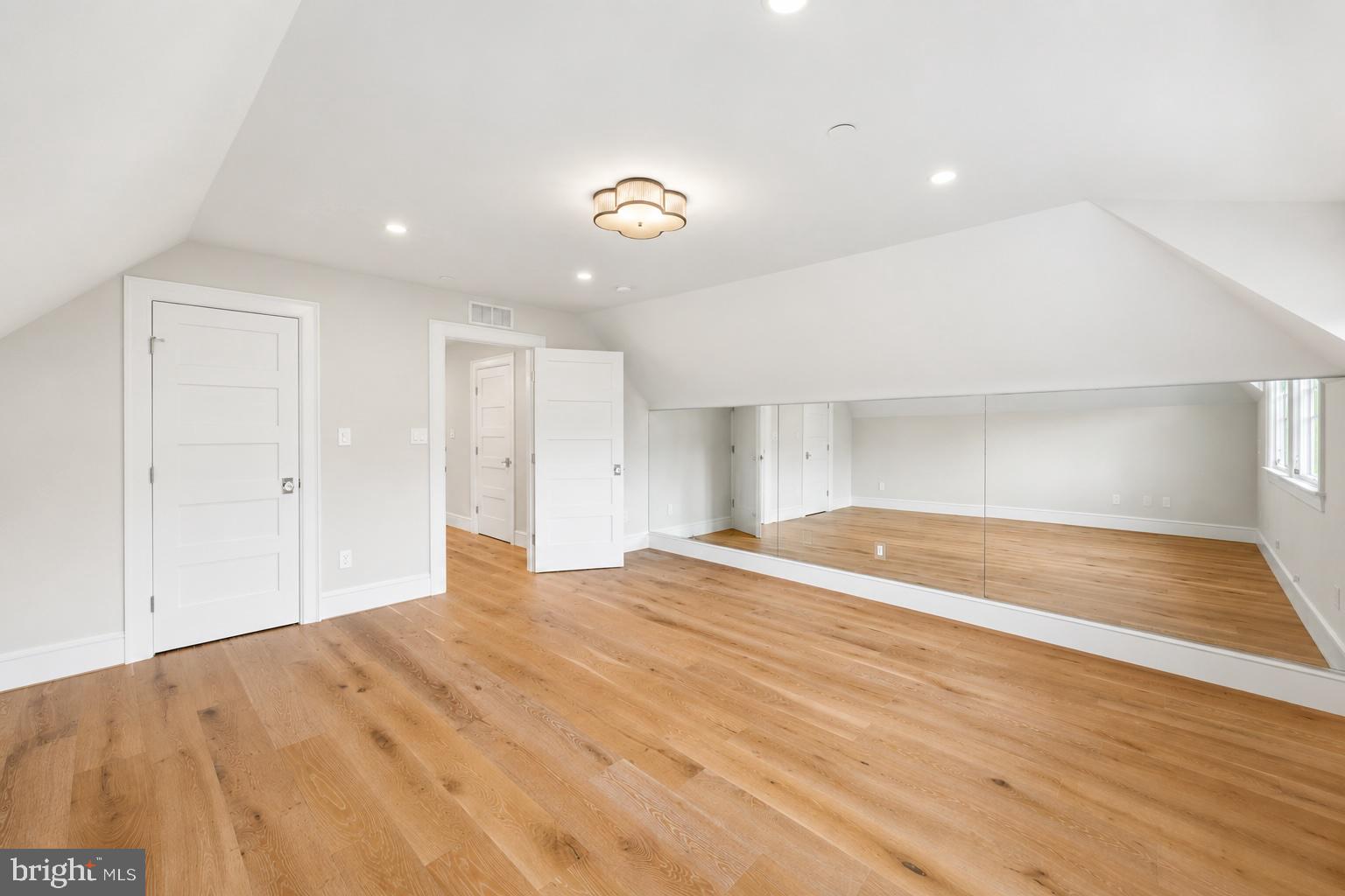 3515 Woodley Road Northwest Washington, DC 20016 - Photo 33 of 45 Gallery Image 33