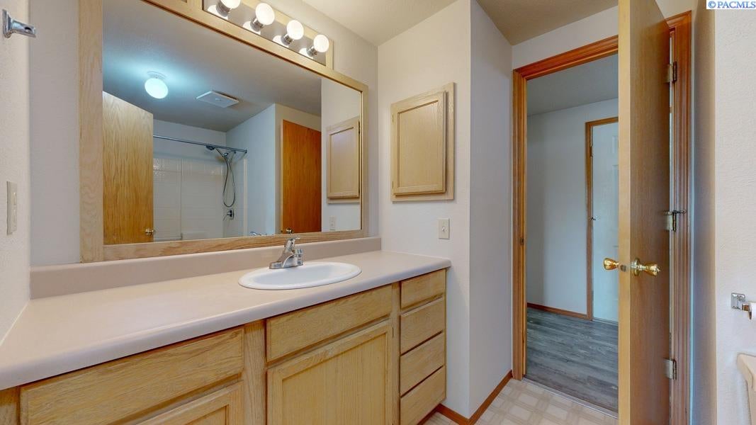 31009 South Gerards Road Kennewick, WA 99337 - Photo 22 of 37 Gallery Image 22