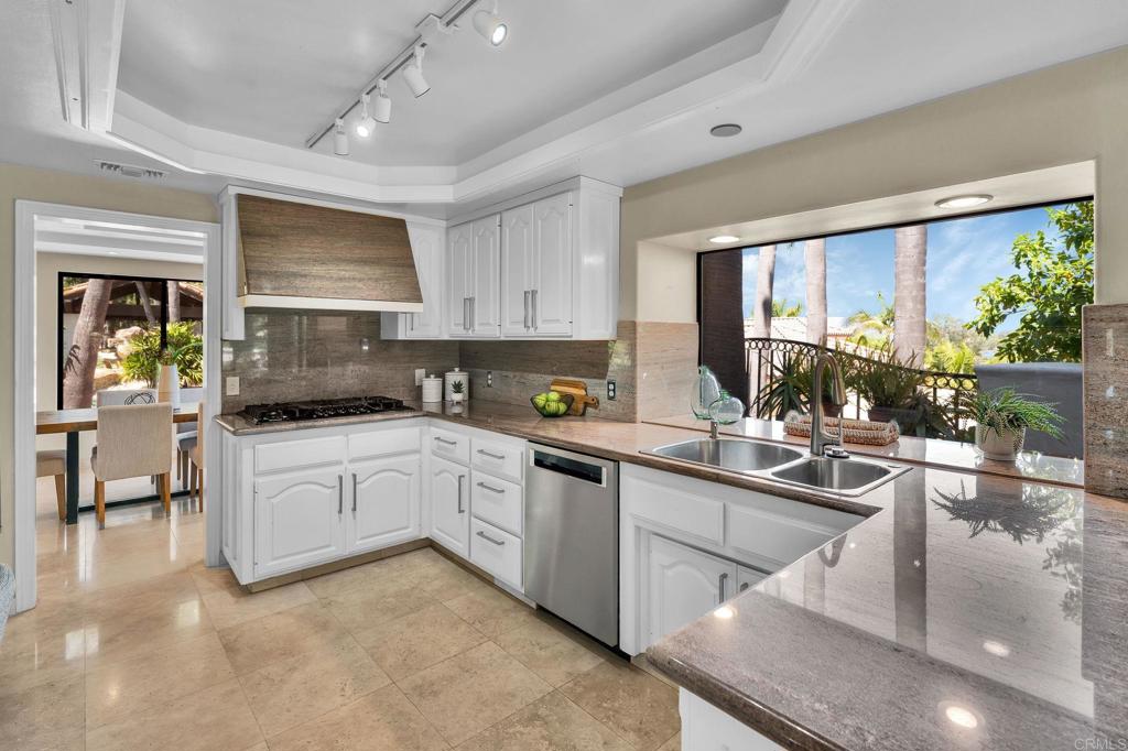 2155 Sunrise View Road Fallbrook, CA 92028 - Photo 21 of 75