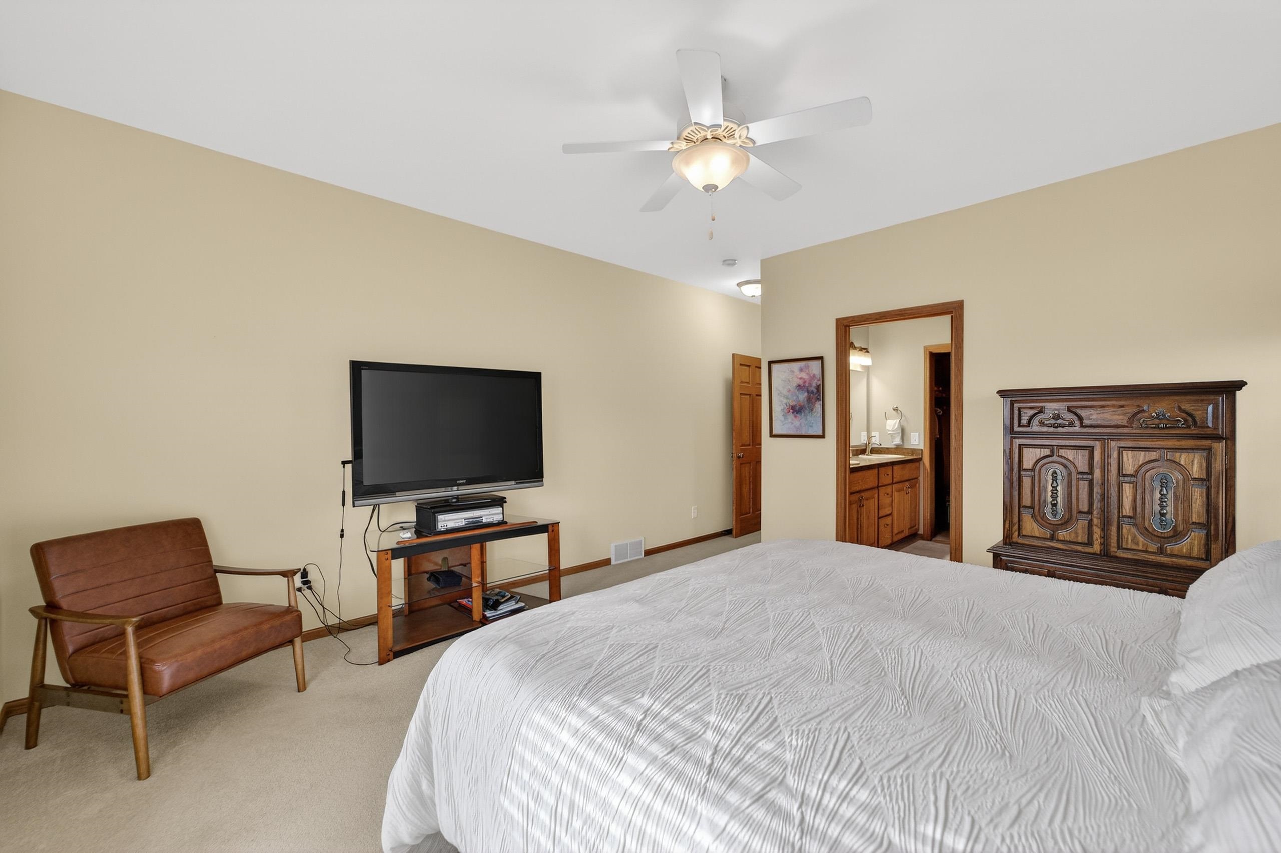 7917 Oak View Drive Madison, WI 53719 - Photo 23 of 45