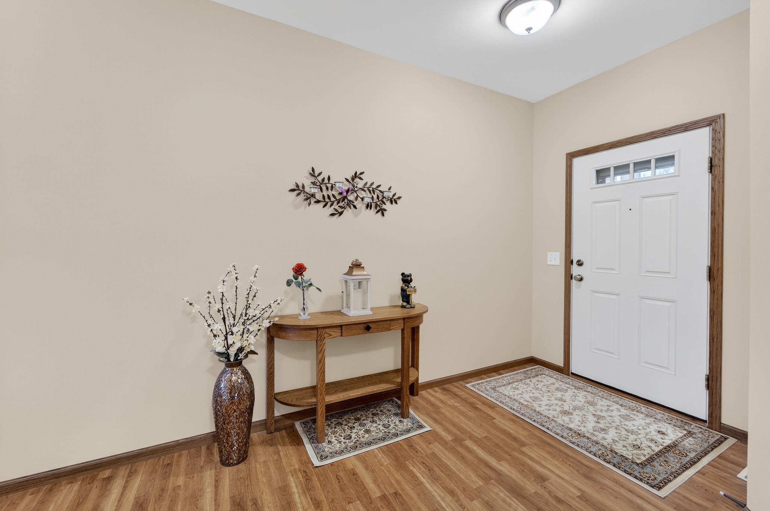 7917 Oak View Drive Madison, WI 53719 - Photo 3 of 45