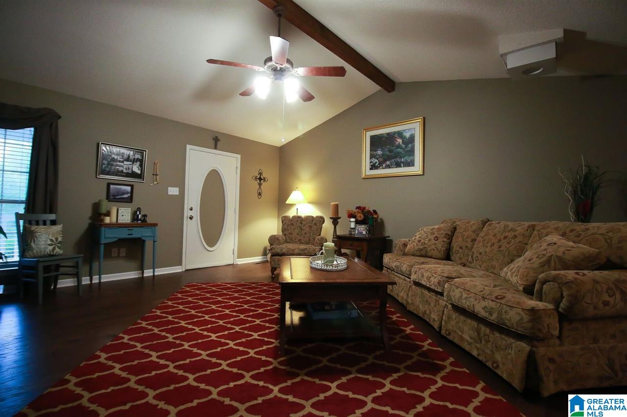 124 Spring Trail Warrior, AL 35180 - Photo 5 of 20