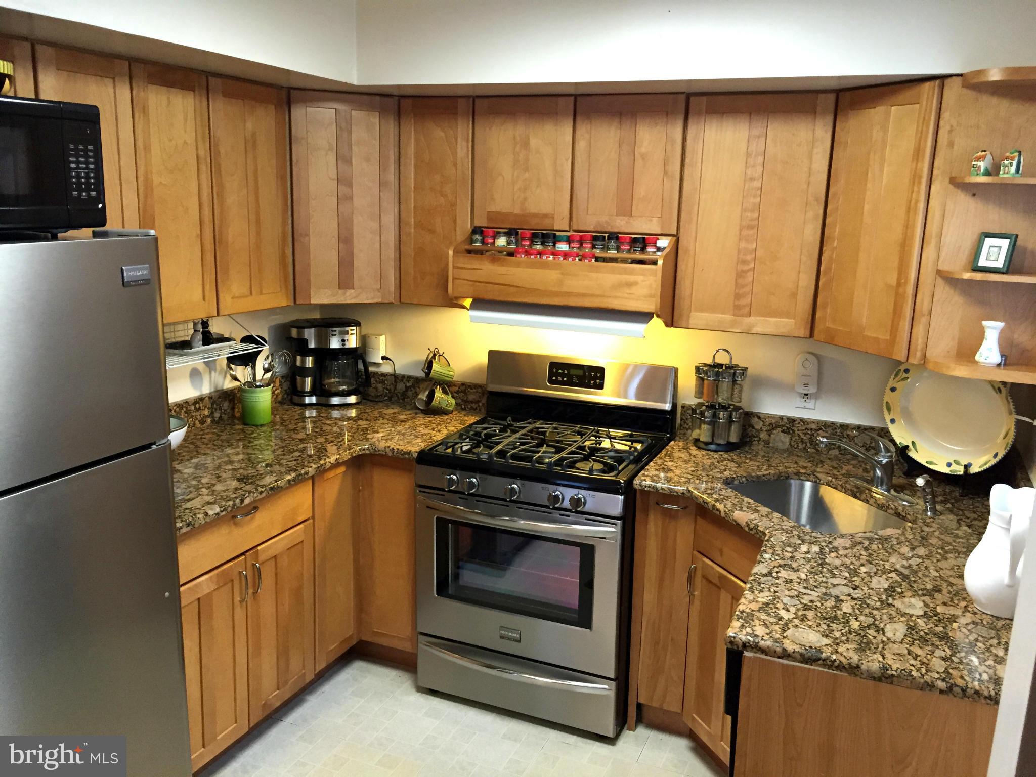 201 Marvin Road Silver Spring, MD 20901 - Photo 12 of 30 Kitchen