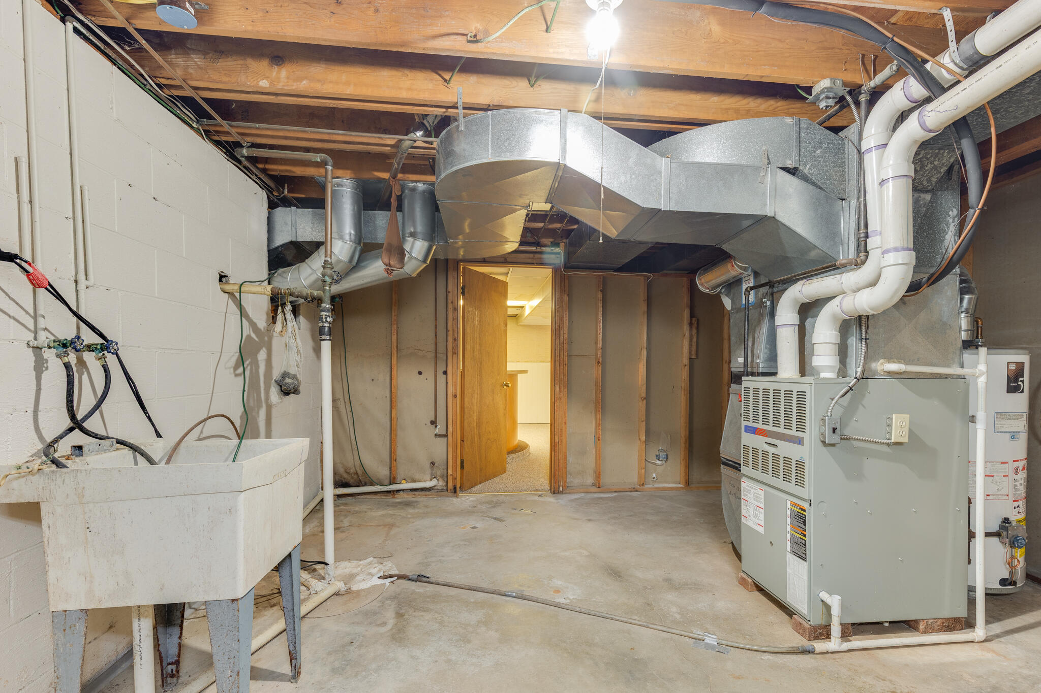 7535 Yorktown Road Lansing, MI 48917 - Photo 36 of 50 Basement