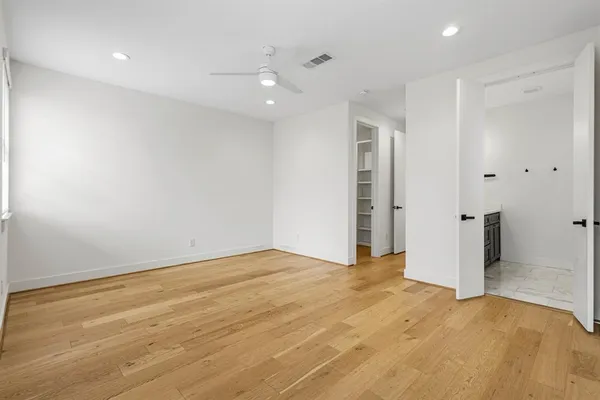 $3,400 | 1007 Mt Auburn Avenue, Dallas, TX 75223