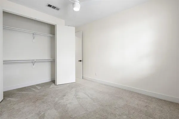 $3,400 | 1007 Mt Auburn Avenue, Dallas, TX 75223