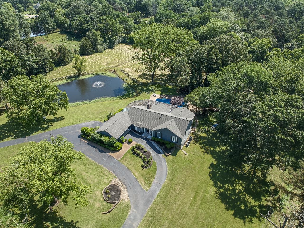 1118 Billy Bryant Road Collierville, TN 38017 - Photo 3 of 39 Gallery Image 3