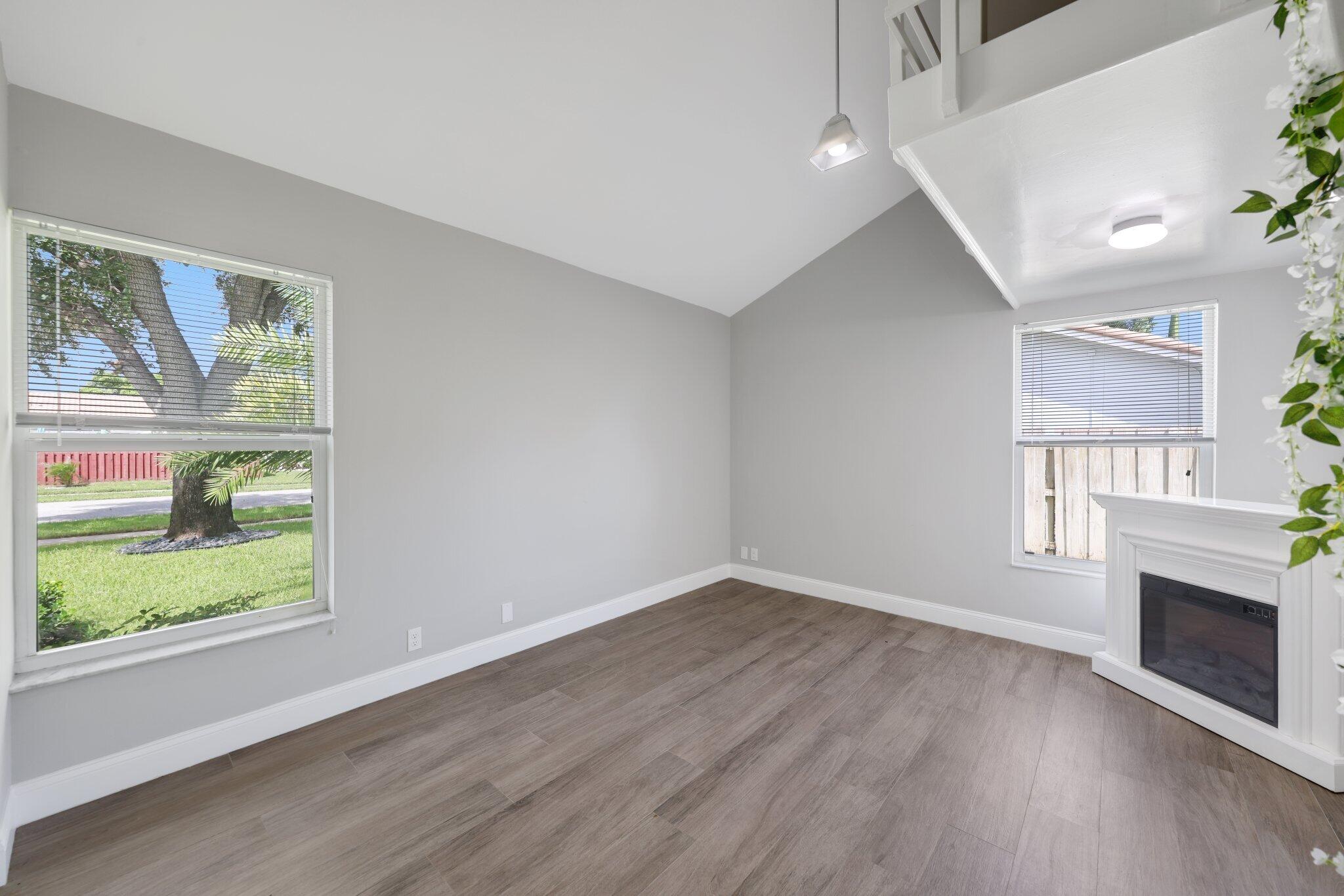 6940 Northwest 4th Avenue Boca Raton, FL 33487 - Photo 21 of 37 2nd Bedroom
