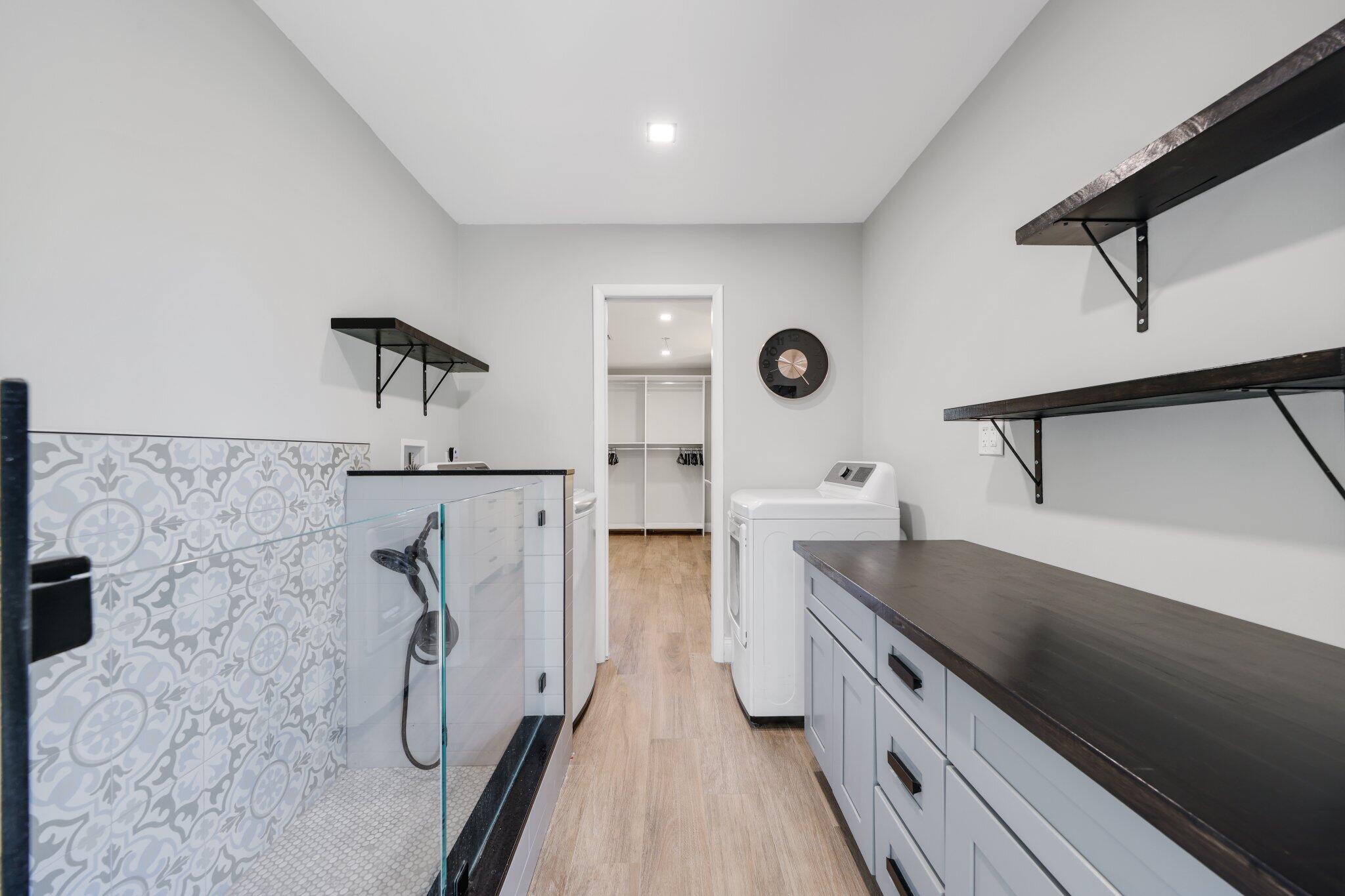 6940 Northwest 4th Avenue Boca Raton, FL 33487 - Photo 26 of 37 Interior Laundry Room