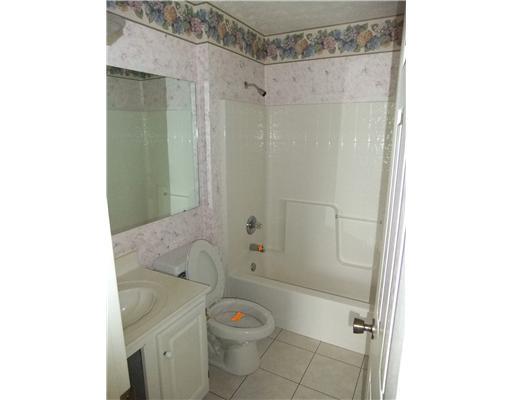 321 Talon Drive North Huntingdon, PA 15642 - Photo 13 of 18 Full Bath.