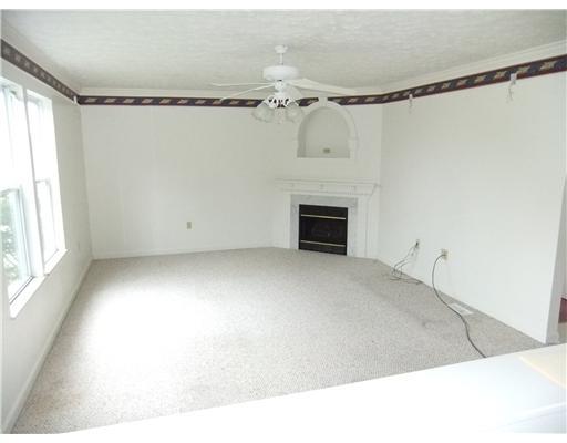 321 Talon Drive North Huntingdon, PA 15642 - Photo 5 of 18 Family Room.