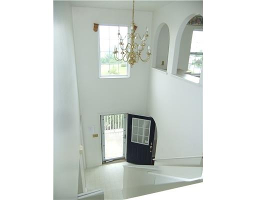 321 Talon Drive North Huntingdon, PA 15642 - Photo 6 of 18 Entry/Foyer.