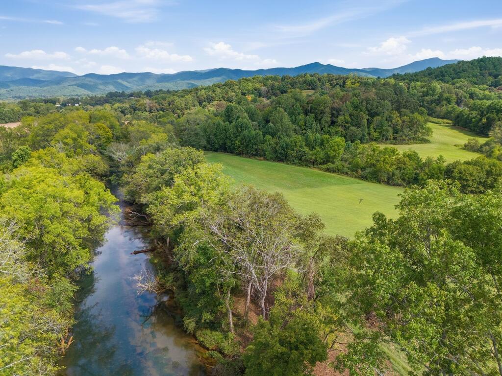 3-3a Jarrett Road Hayesville, NC 28904 - Photo 4 of 7 Gallery Image 4