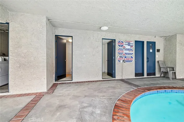 $599,000 | 14560 Clark Street, Unit 215, Sherman Oaks, CA 91411