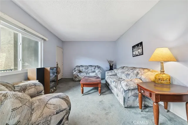 $599,000 | 14560 Clark Street, Unit 215, Sherman Oaks, CA 91411