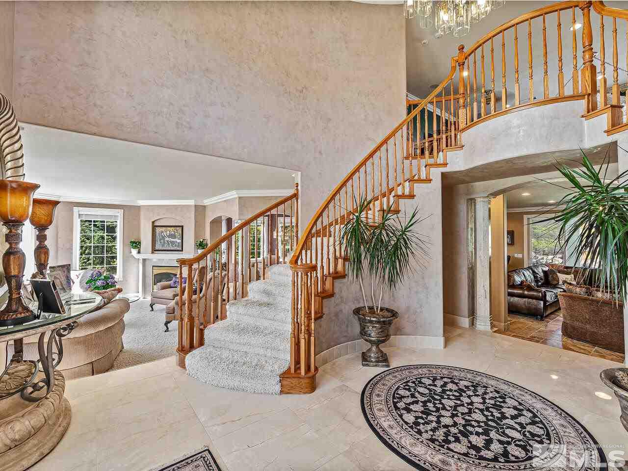 13215 West Saddlebow Drive Reno, NV 89511 - Photo 7 of 32 a view of entryway and hall