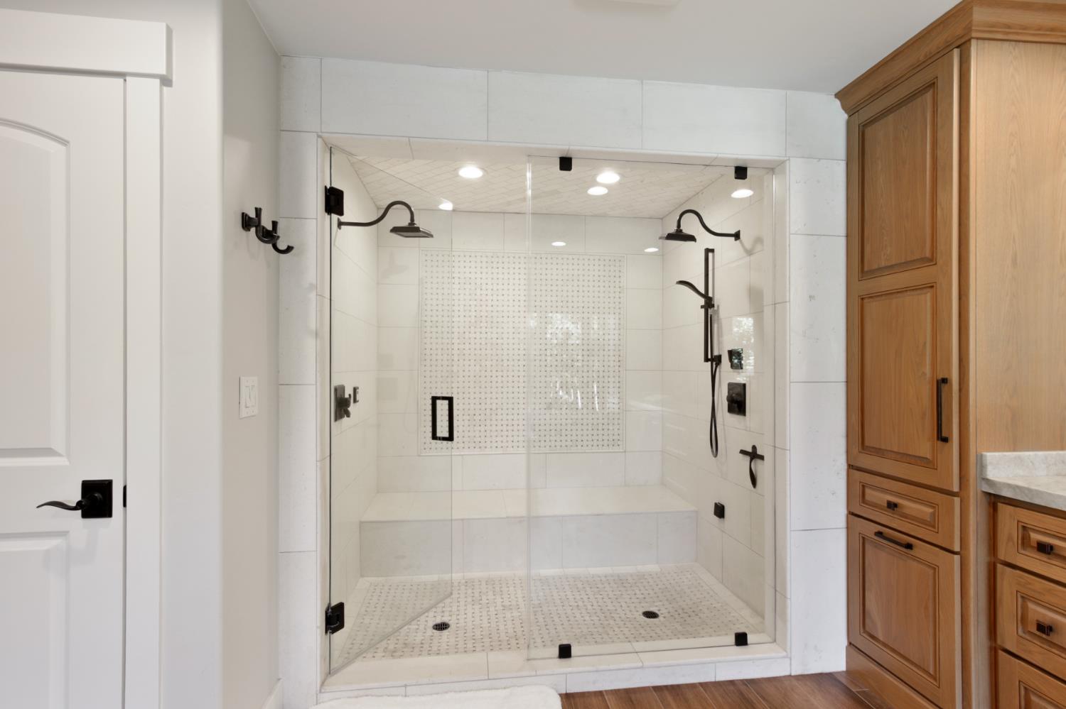 495 Bret Harte Road Sacramento, CA 95864 - Photo 31 of 84 a bathroom with a shower