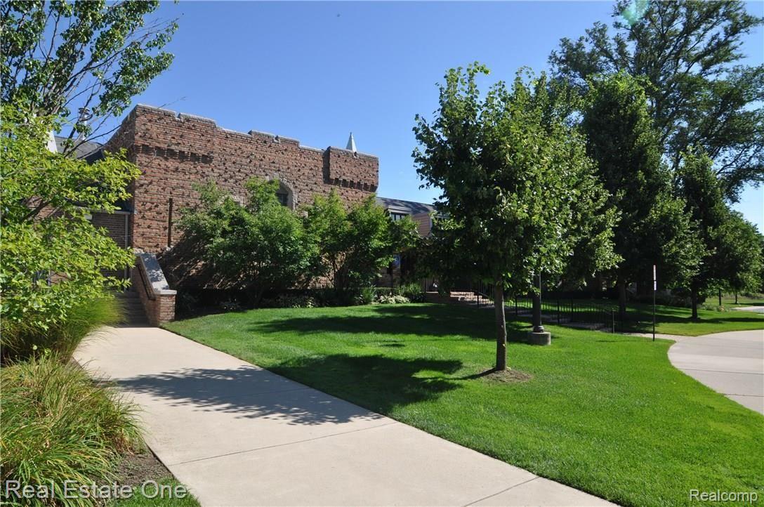 3398 Connors Drive Rochester, MI 48307 - Photo 39 of 43 40.JPG