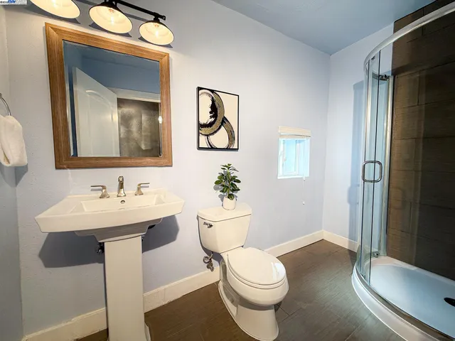 $869,000 | 3027 Maxwell Avenue, Oakland, CA 94619