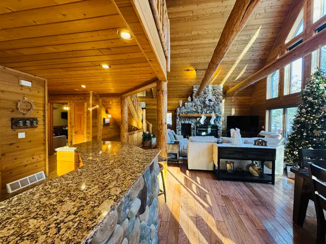 $598,900 | 717 West 17th Drive, Arkdale, WI 54613