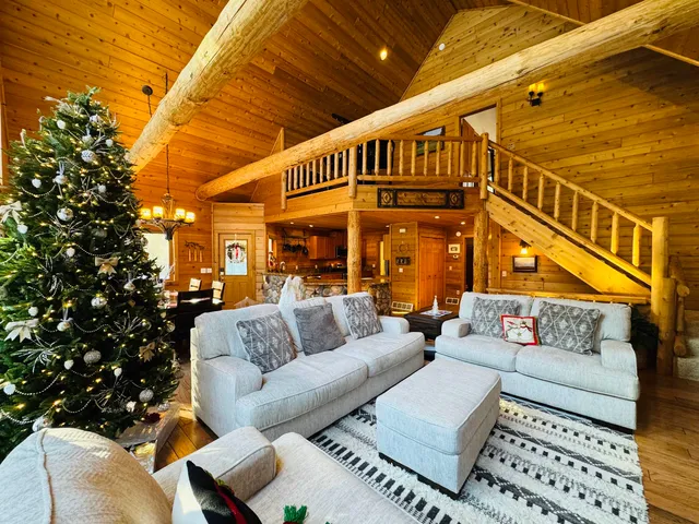 $598,900 | 717 West 17th Drive, Arkdale, WI 54613