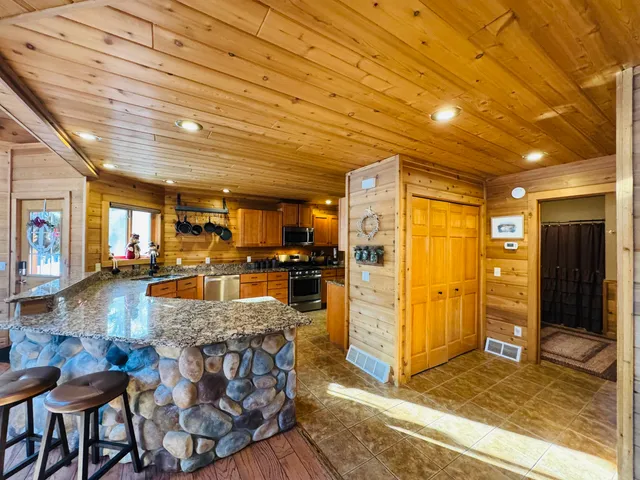 $598,900 | 717 West 17th Drive, Arkdale, WI 54613