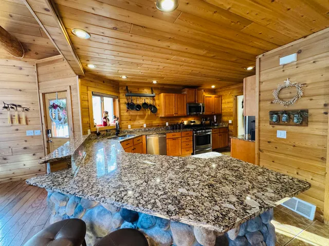 $598,900 | 717 West 17th Drive, Arkdale, WI 54613