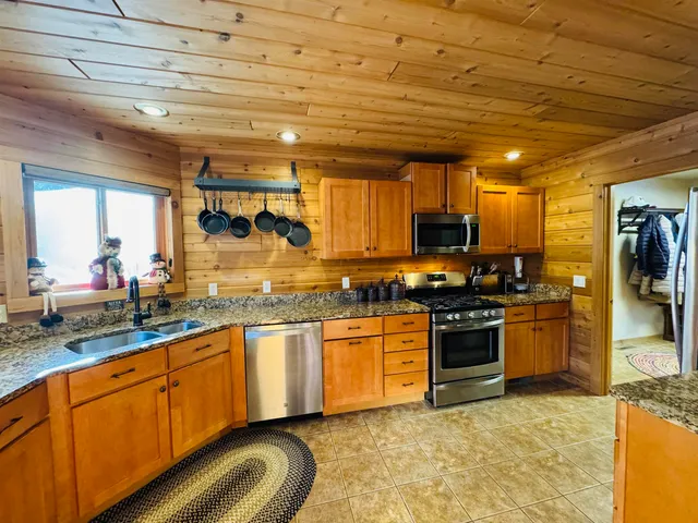 $598,900 | 717 West 17th Drive, Arkdale, WI 54613