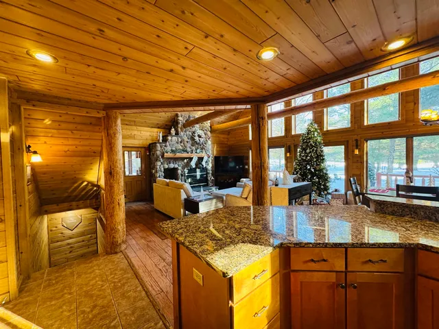 $598,900 | 717 West 17th Drive, Arkdale, WI 54613