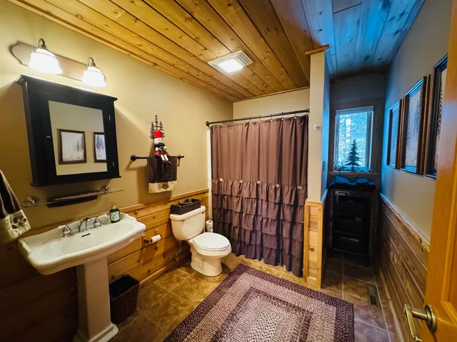 $598,900 | 717 West 17th Drive, Arkdale, WI 54613