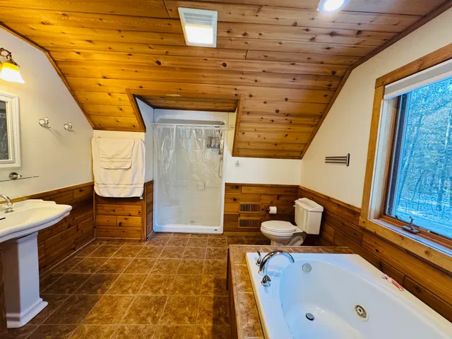 $598,900 | 717 West 17th Drive, Arkdale, WI 54613