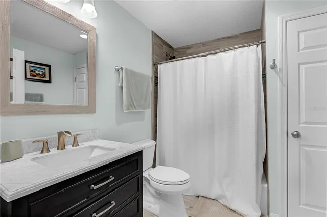 a aerial view of house with outdoor space