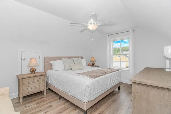 $624,900 | 233 Outboard Drive, Murrells Inlet, SC 29576