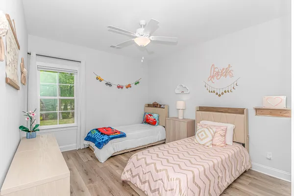 $624,900 | 233 Outboard Drive, Murrells Inlet, SC 29576