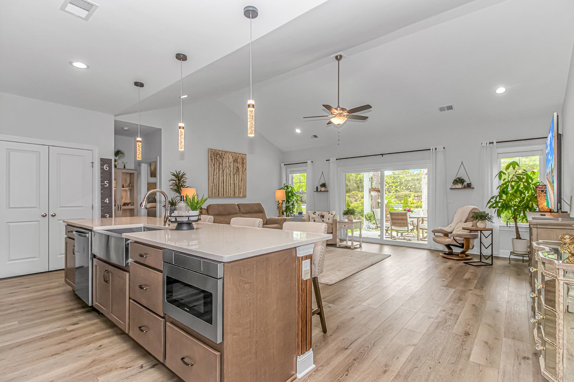 233 Outboard Drive Murrells Inlet, SC 29576 - Photo 8 of 36