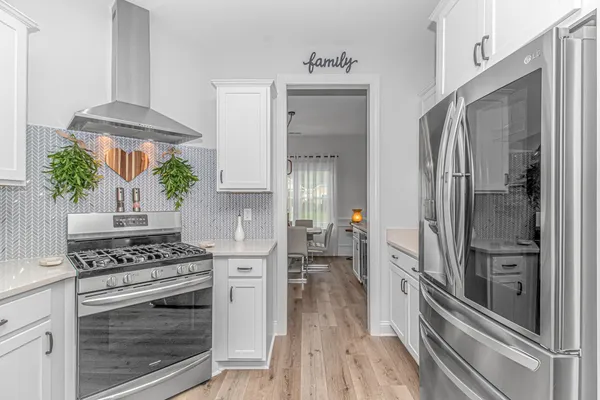 $624,900 | 233 Outboard Drive, Murrells Inlet, SC 29576