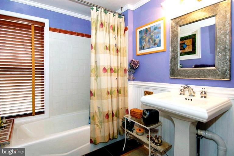 1251 Magothy Road Pasadena, MD 21122 - Photo 14 of 30 Bath #1