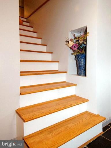 1251 Magothy Road Pasadena, MD 21122 - Photo 22 of 30 Staircase