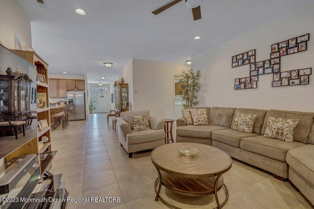 101 Eagle Ridge Circle Lakewood, NJ 08701 - Photo 13 of 21 018_dsc00084