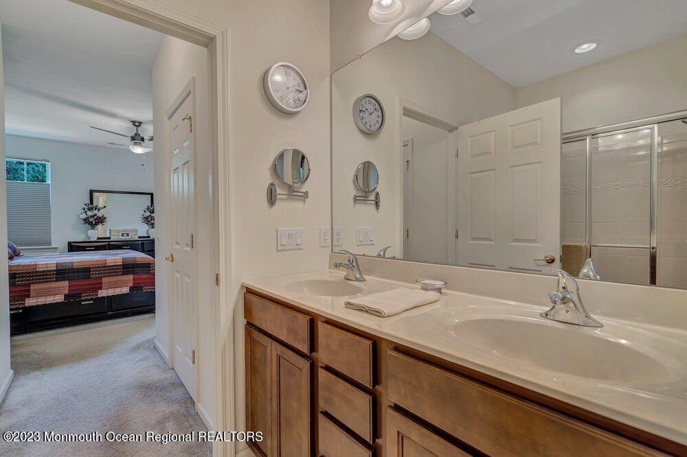 101 Eagle Ridge Circle Lakewood, NJ 08701 - Photo 18 of 21 024_dsc00099
