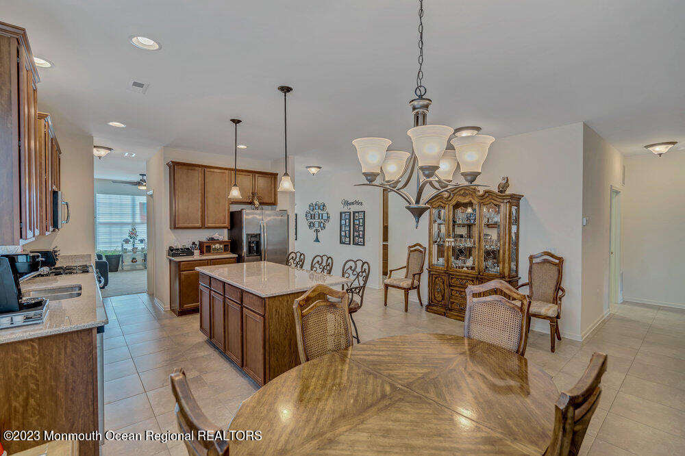 101 Eagle Ridge Circle Lakewood, NJ 08701 - Photo 9 of 21 013_dsc00064