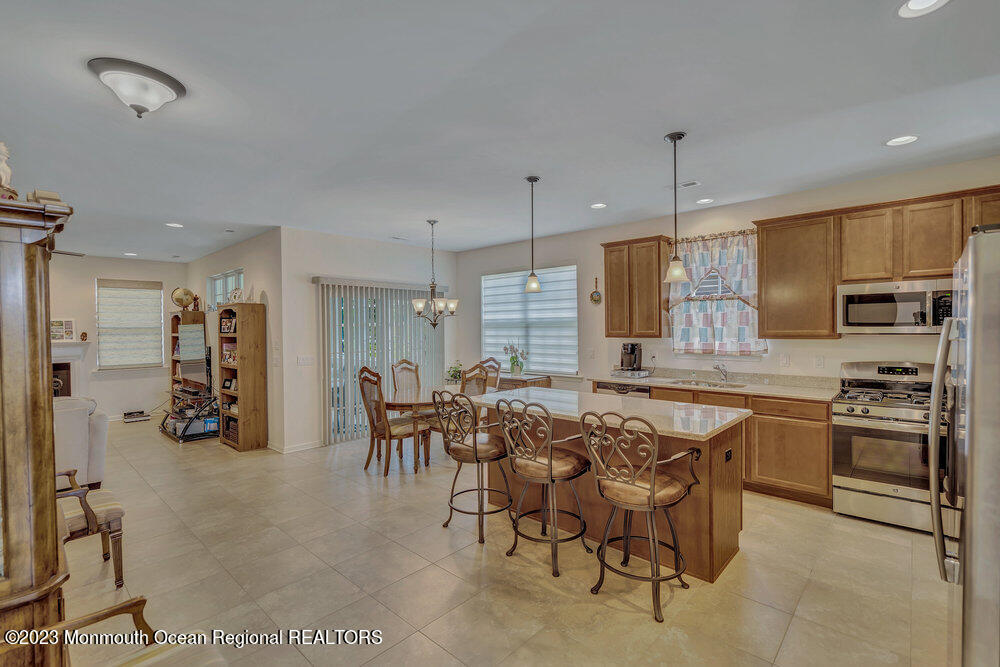 101 Eagle Ridge Circle Lakewood, NJ 08701 - Photo 10 of 21 015_dsc00074