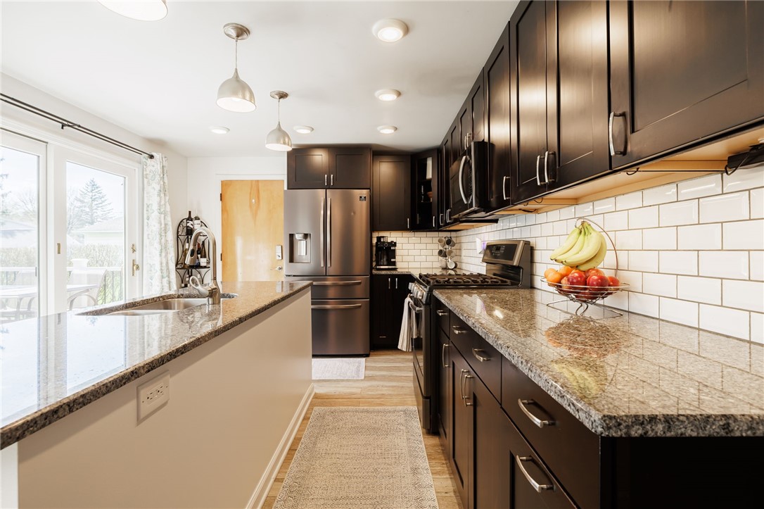 30 Stuyvesant Road Pittsford, NY 14534 - Photo 4 of 30