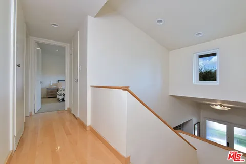 $1,549,000 | 6041 Ellenview Avenue, Woodland Hills, CA 91367