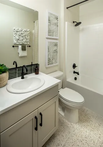 $732,131 | 139-139 Compass Drive, Unit 2002, Napa, CA 94558